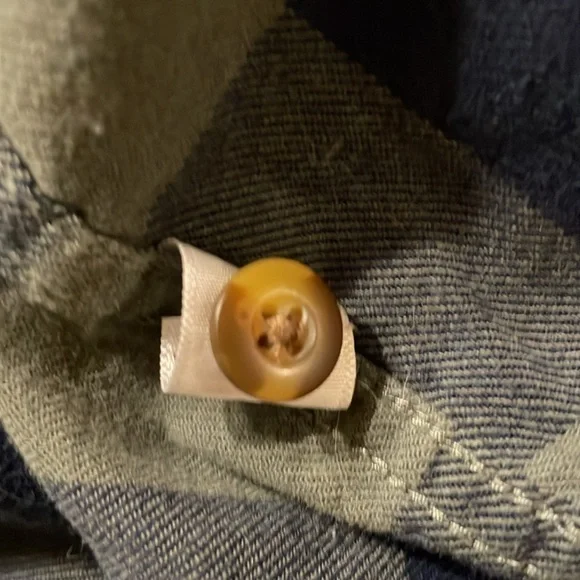 Field and Stream Size Large green and black flannel button up shirt good shape - Picture 4 of 5